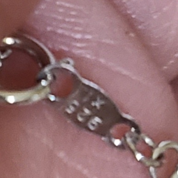 Women Necklace with 1/4ct Diamonds - Picture 11 of 13